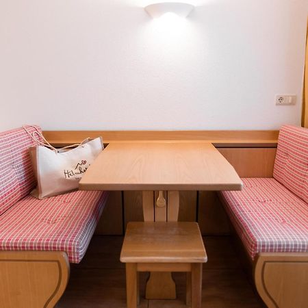 Helmhotel San Candido Bagian luar foto
