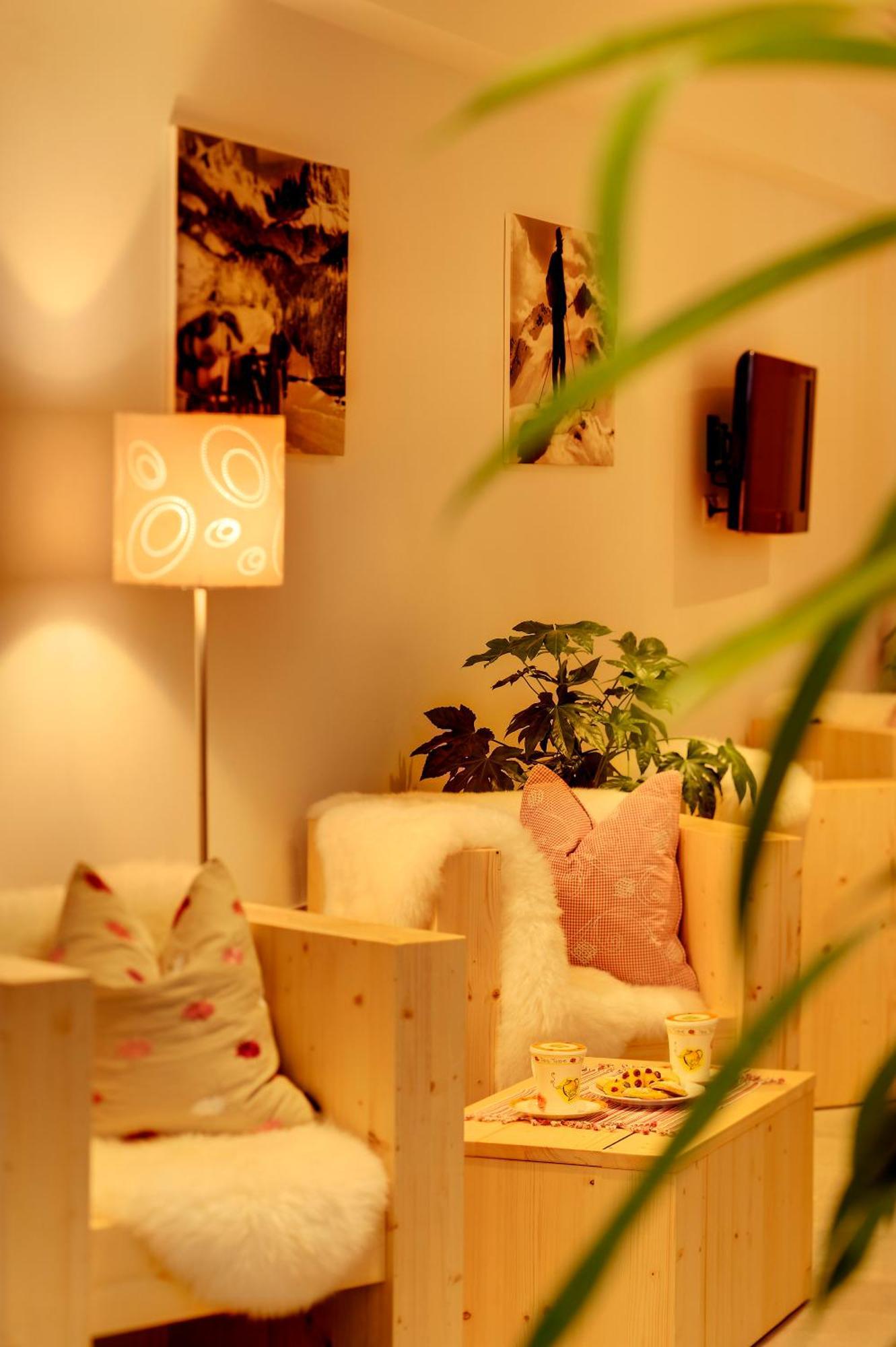 Helmhotel San Candido Bagian luar foto