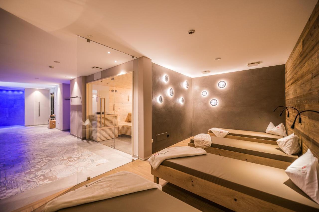 Helmhotel San Candido Bagian luar foto