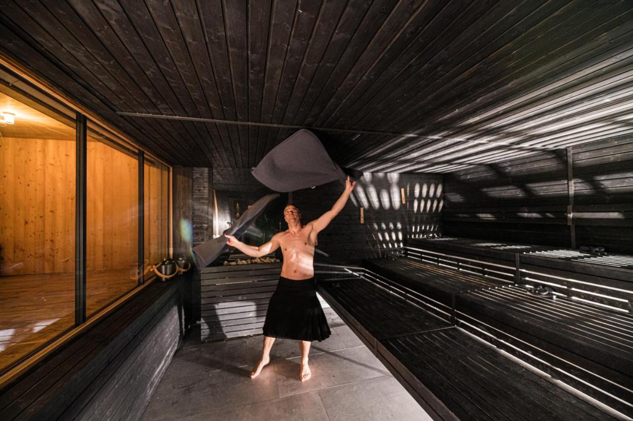 Helmhotel San Candido Bagian luar foto